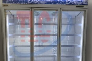 Tủ Bánh Kem 3 Cánh Kincool – Bền Bỉ, Tiết Kiệm Điện, Sang Trọng